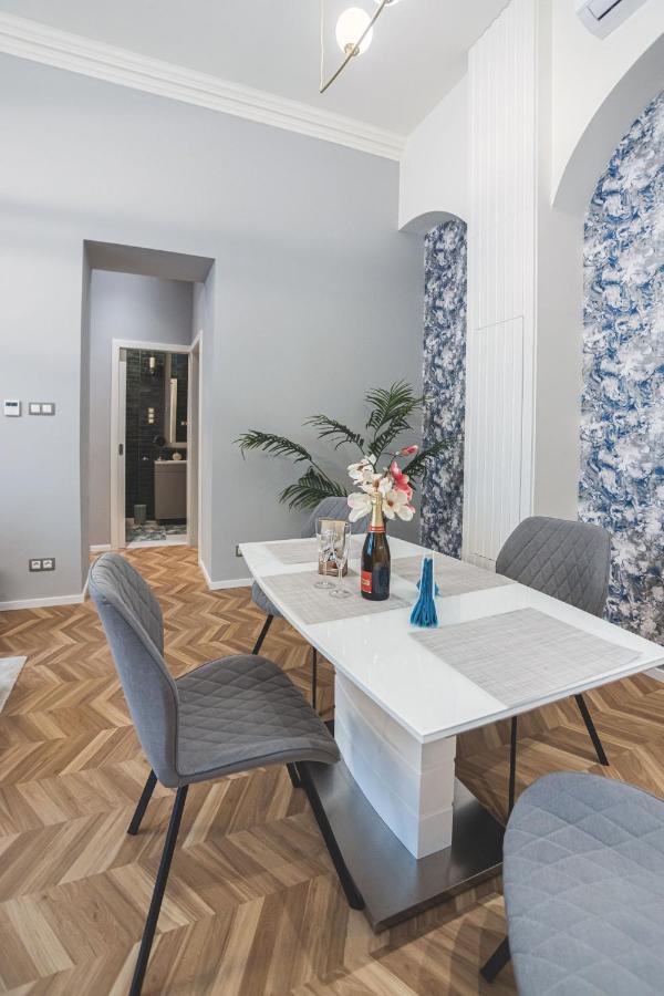 Luxury Gold 2 Bedroom Apartment Budapeşte Dış mekan fotoğraf
